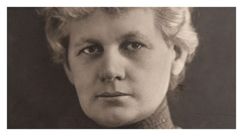 Cecilie Arentz-Hansen_ Marie-Spångberg-Foto_1920x.jpg Cecilie Arentz-Hansen_ Marie-Spångberg-Foto_1920x.jpg